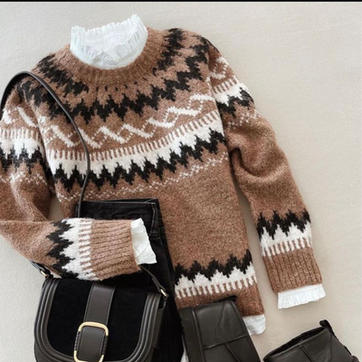 Lilly - Schicker Rundhals-Pullover mit langen Ärmeln in Taupe
